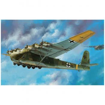 Pit Road SN Series D‑1 Me323 Gigant Transport Plane – 1/144 Scale Model