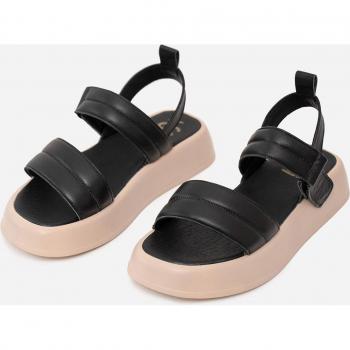 ISSA Plus 39 Black Shoe with Raised Heel