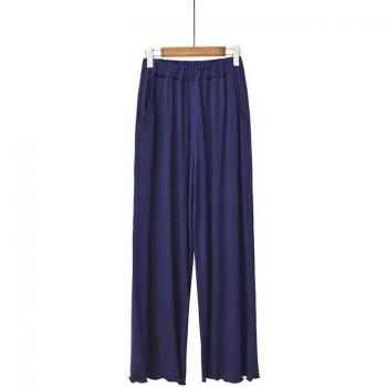 Pijamas Anchos y Confortables en Casa