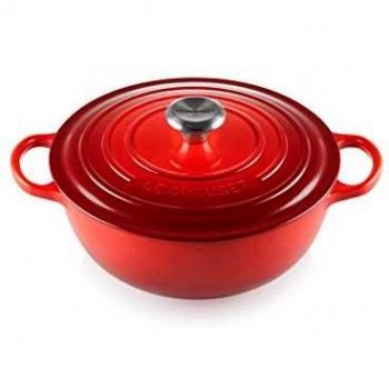 Red Le Creuset 26‑cm Signature Cookware