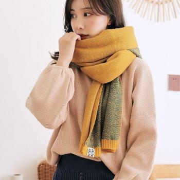 Wrap féminin tricoté, couleur ananas pastel