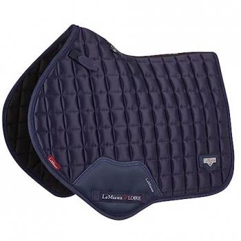 Loire Classic Square Saddle Pad – LeMieux Close Contact