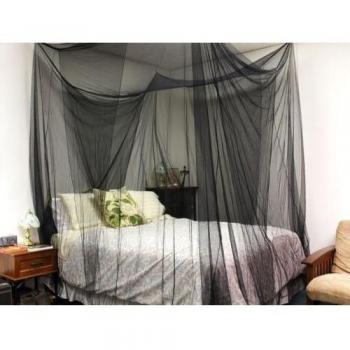 Red Protectora TMS 4 Corner Post – Queen/King en Blanco con Capota Negra