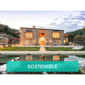 Escapada Romántica La Garrotxa: 1 noche, desayuno y spa en Hotel Can Buch