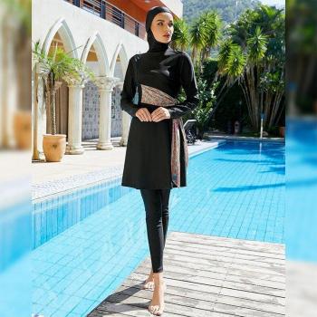 Vêtement de plage burkini style islamique
