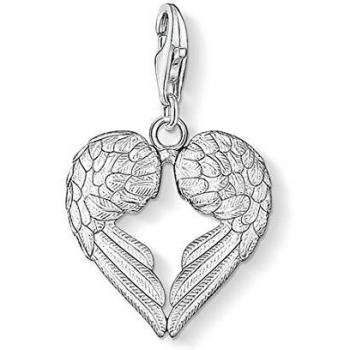 Accesorio Corazón con Alas – Elegancia en plata