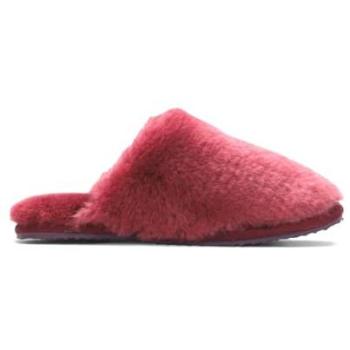 Soft Burgundy Fluffy Slippers (Sheepskin) – Women, Size 9