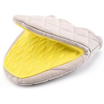 Silicone Kitchen Gloves for Hot Dishes
