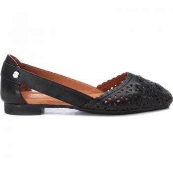 Calzado para Mujer Carmela Modelo 160672 Color Negro