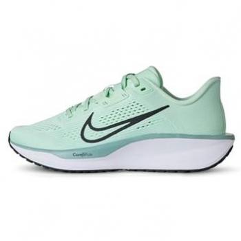 Nike Quest 6 Female Runners’ Performance Boots