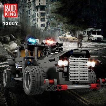 City Hero Police Car: RC Model and Interactive Puzzle Game