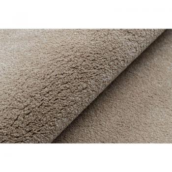 Wall-to-Wall Star Carpet in Beige