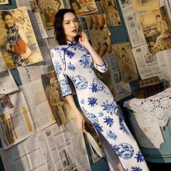 Cheongsam de Soirée en Porcelaine