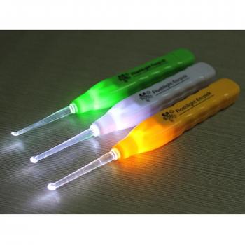 Dispositif de nettoyage des oreilles