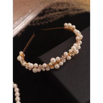 Jahrgang Eleganz: Braut‑Haarzubehör Gold‑Krone