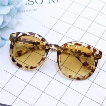 Gafas de sol para niños y niñas con lentes de sol negros