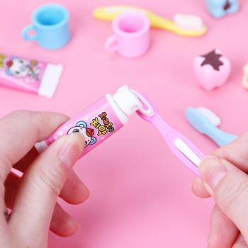 4 PCS Set Removable Rubber Toothpaste Erasers