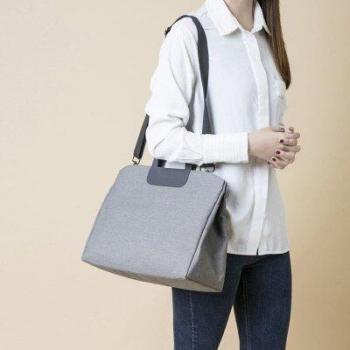 Chic Women's 15 Laptop Messenger Bag