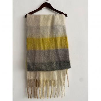 Soft Tassel Plaid Scarf