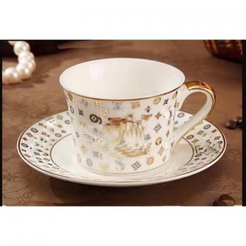 Set Cerámica Café Europeo: taza, plato y cuchara