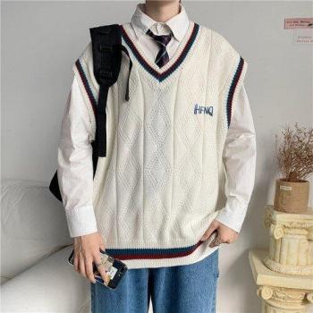 Loose Fit Men's Embroidered Sweater Vest