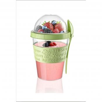 Cereal To-Go Cups with Granola & Fruit Compartment