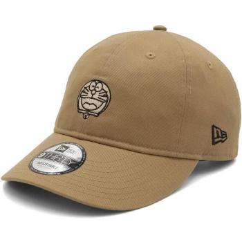 Gorro 930 Doraemon New Era en caqui para hombres