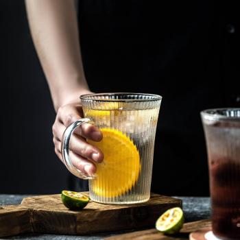 Cerveza con Hielo “Gélida Vitrina”