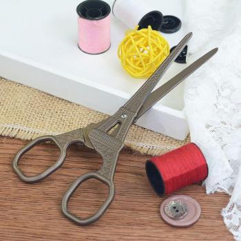 Eiffel Tower Vintage Tailor's Scissors