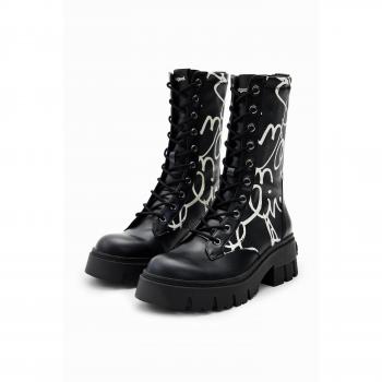 Stiefel Negro Base Stretch con Letra
