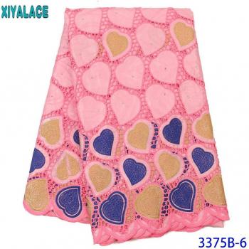 Vestido Nigeriano de Bazin con Bordado Elegante