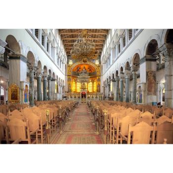 Papermoon Fototapete »Saloniki Kathedrale mit Säulen«