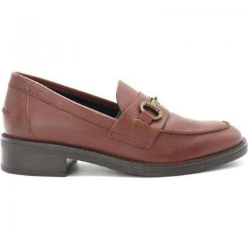 Mocassim de Couro Feminino Vilma com Aplique Metálico