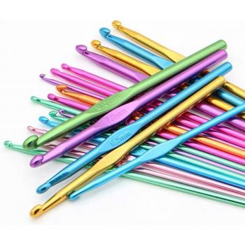 12pcs Stainless Steel Crochet Hooks with Colorful Metal Handles, 2-8mm