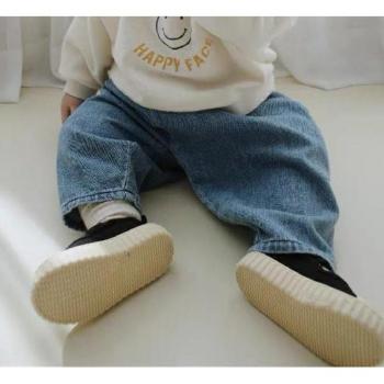 Jeans bébés motifs d'été