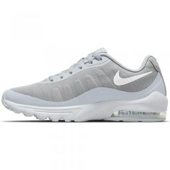 Nike Air Max Invigor Street Style
