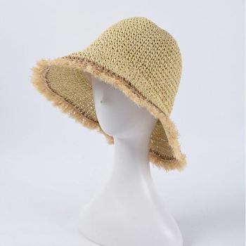 Chapeau de soleil crocheté à la main