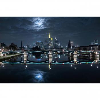 Papermoon Tapete Mondlicht über Frankfurt