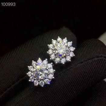 Boucles d'oreilles en argent 925 avec pierres moissanite en forme de fleur