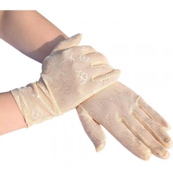 Encaje Fino: Guantes de Verano Transpirable