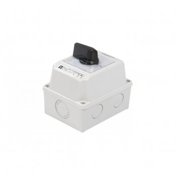 Interruptor de Leva 25A 0-1 con Carcasa Protectora