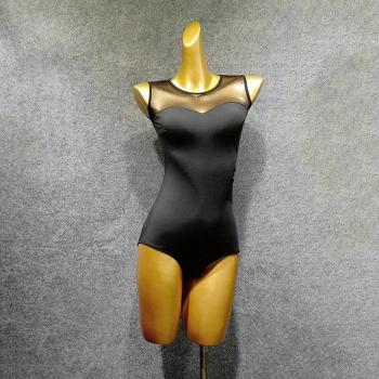 Robe de danse latine à haut sans manches
