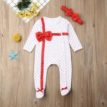 Pelele Papá Noel en Ropa de Invierno