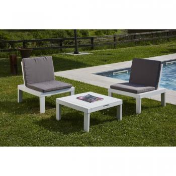 Salon d'extérieur Dmora Cervia – Module multifonctionnel et deux fauteuils à dossier avec coussins blancs