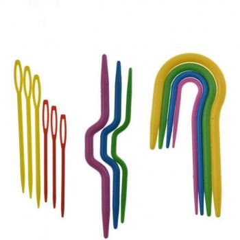 Knitting Needles and Stitch Markers Set