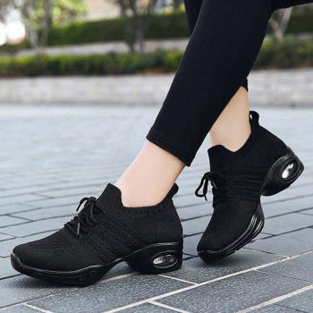 Zapatillas de malla para viajes urbanos