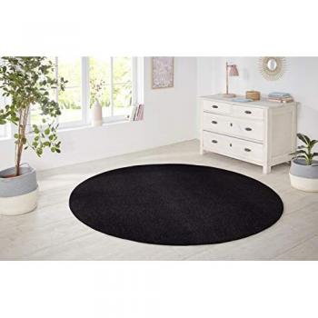 Black 133 cm Polypropylene Rug – 0.85 cm Pile Height, Durable Design