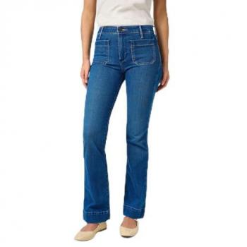 Flared Jeans Wrangler Storm – Vrouwelijke Edition
