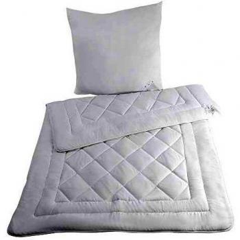 RIBECO Duo Fasersteppbett – hypoallergen, 100 % Polyester, Ganzjahresmodell