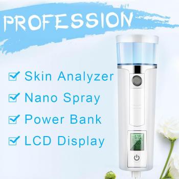 Machine à vapeur pour le visage